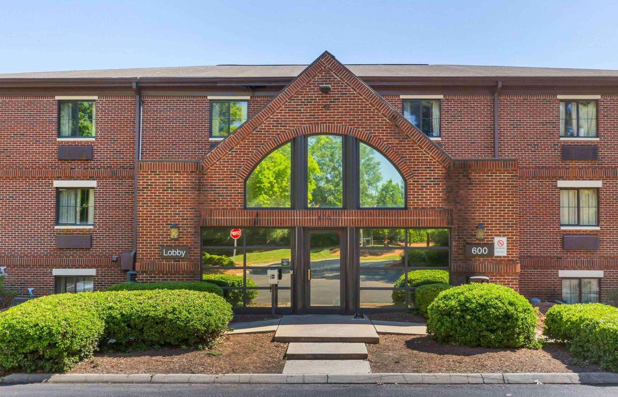 Extended Stay America Suites - Raleigh - Cary - Harrison Ave Экстерьер фото